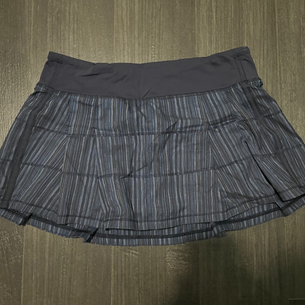Lululemon pace rival skirt